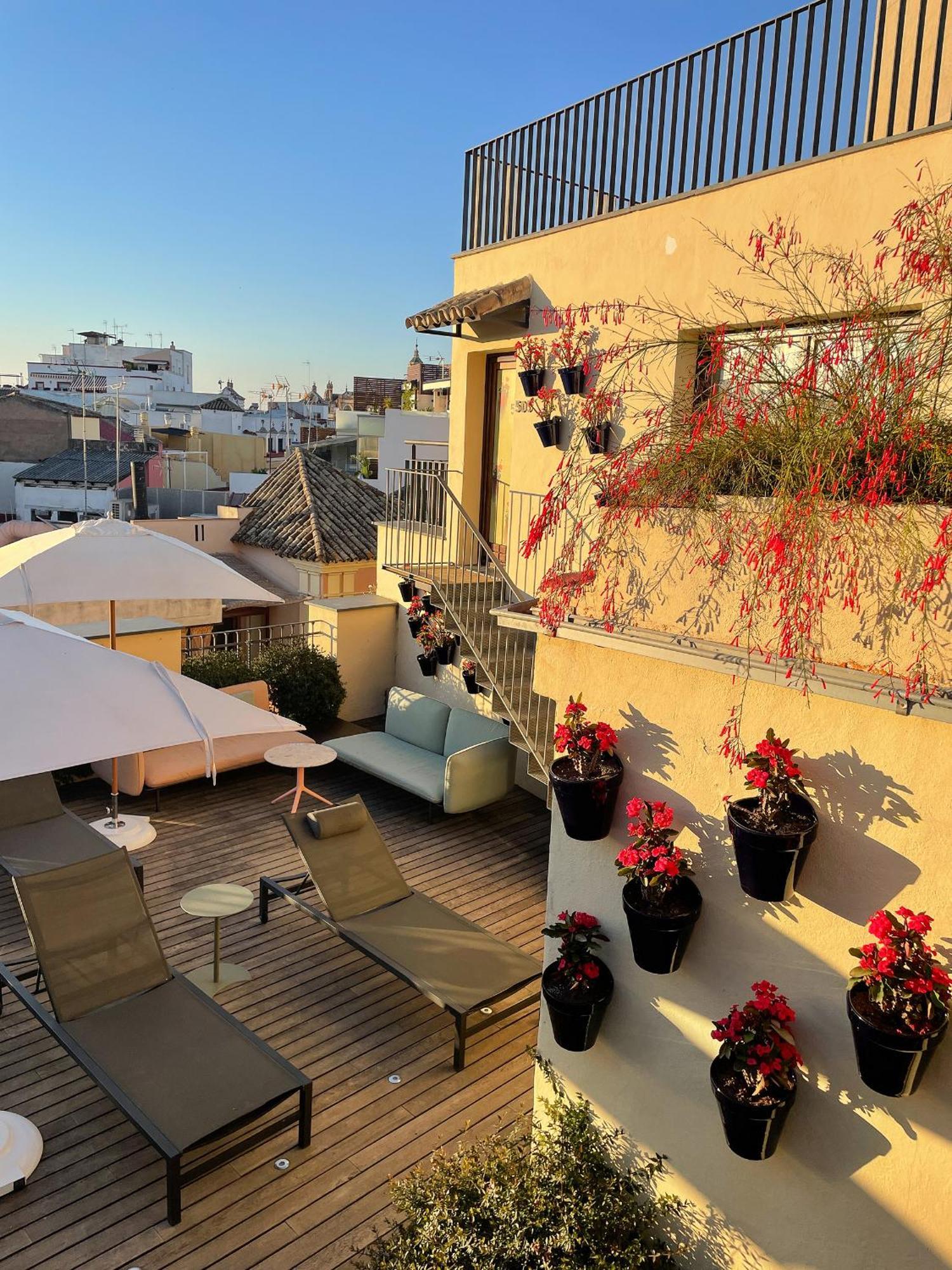 Eme Catedral Mercer Hotel Sevilla Exteriér fotografie Rooftop terrace