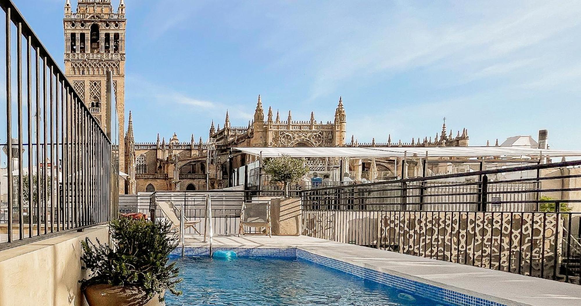 Eme Catedral Mercer Hotel Sevilla Exteriér fotografie The Roman Baths of Córdoba